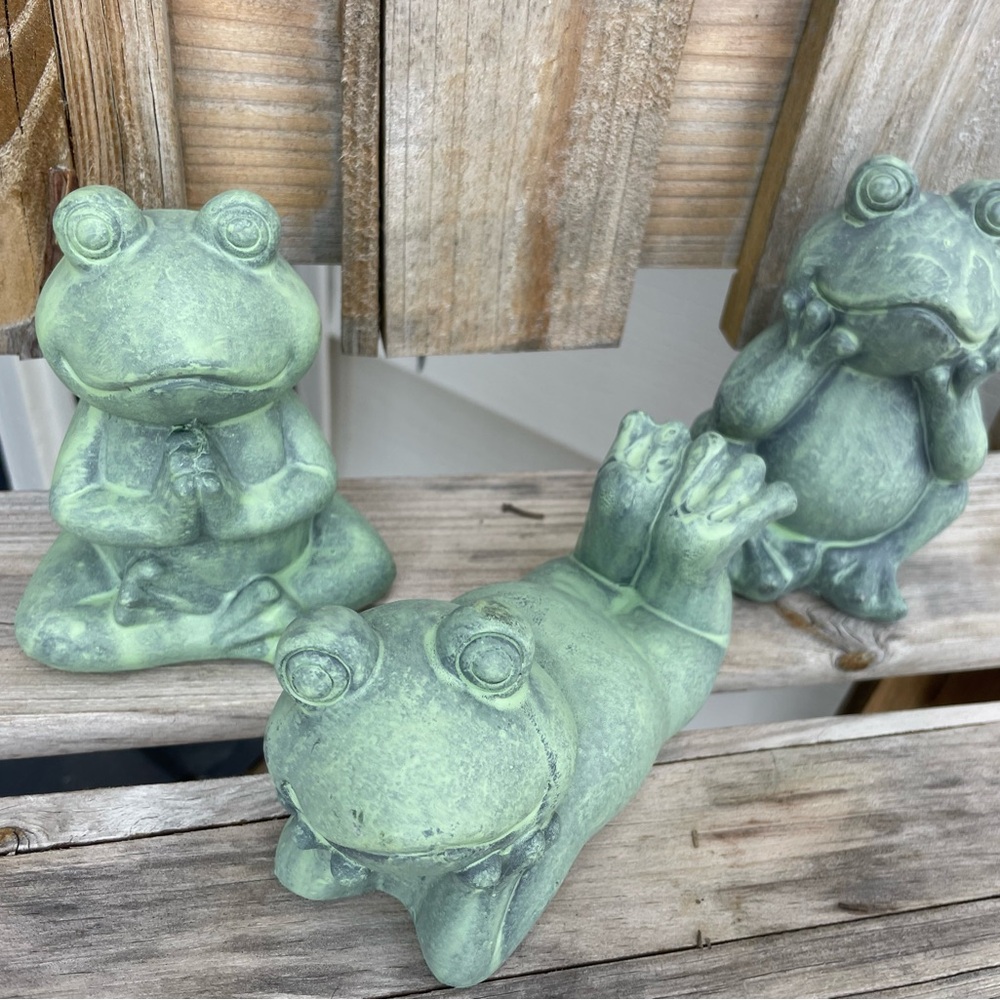 3 NWT Cement Frog Figure Garden Set